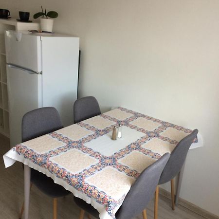 Apartman Namesti Horniku Трутнов Екстериор снимка