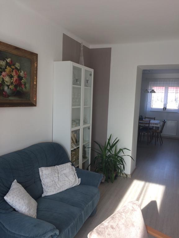 Apartman Namesti Horniku Трутнов Екстериор снимка