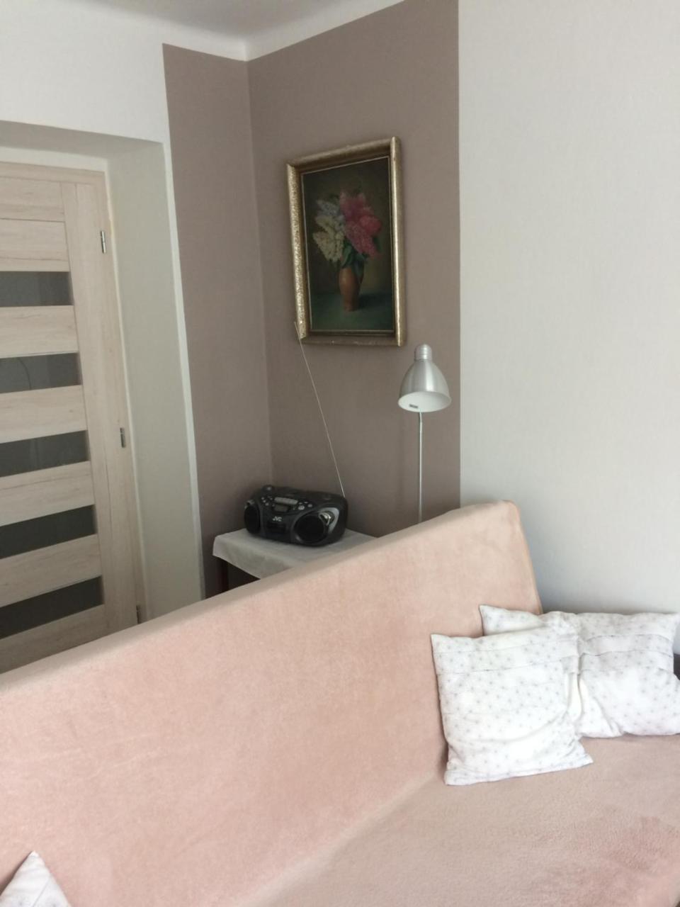 Apartman Namesti Horniku Трутнов Екстериор снимка